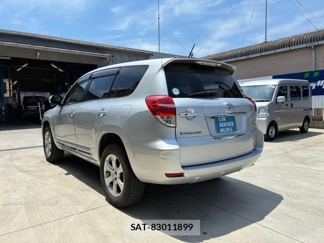 Toyota VANGUARD 2010-04 8221118-7