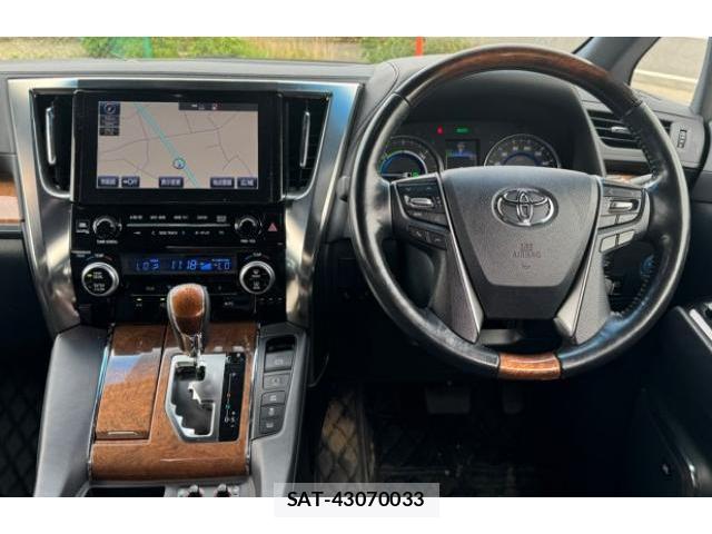 Toyota VELLFIRE 2017 8217328-2