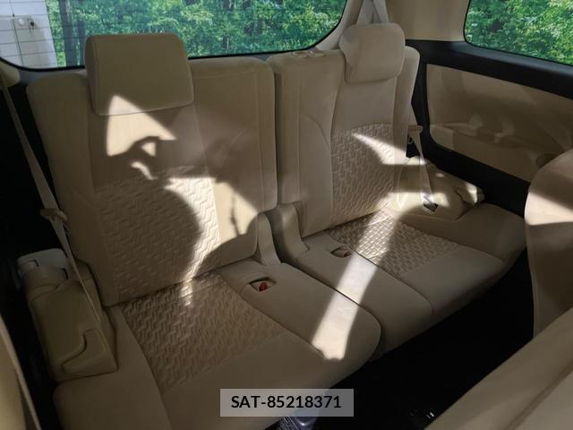 Toyota VELLFIRE 2017-12 8219082-8