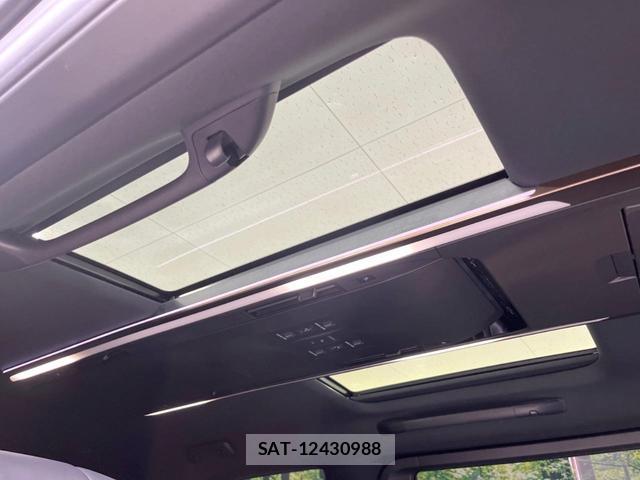Toyota VELLFIRE 2023-07 8220932-3