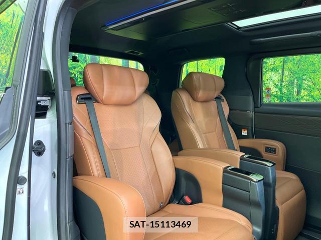 Toyota VELLFIRE 2024-01 8222119-8