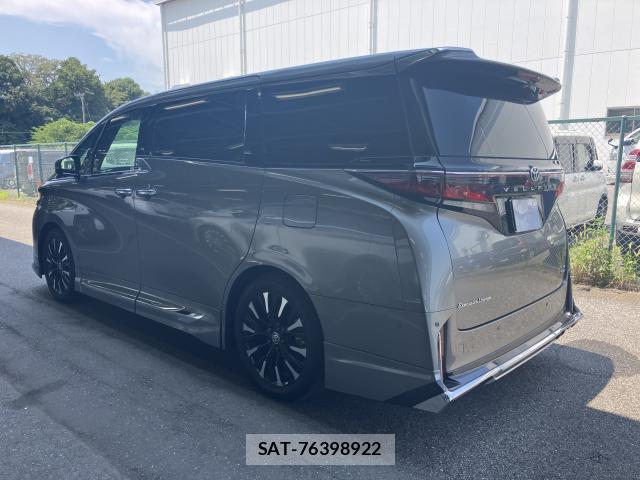 Toyota VELLFIRE 2025-04 8224087-1