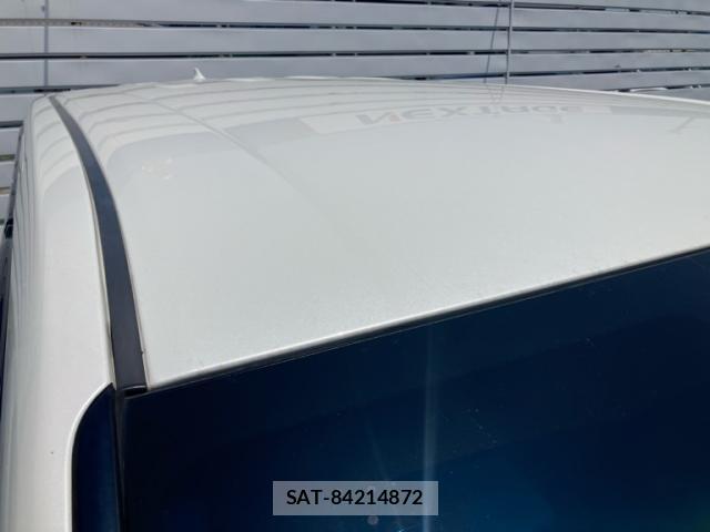 Toyota VELLFIRE 2018-10 8217155-3