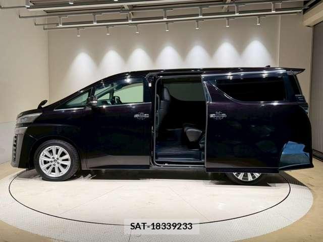 Toyota VELLFIRE 2019-05 8218133-16