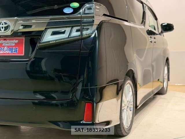 Toyota VELLFIRE 2019-05 8218133-5