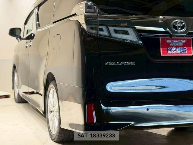 Toyota VELLFIRE 2019-05 8218133-9