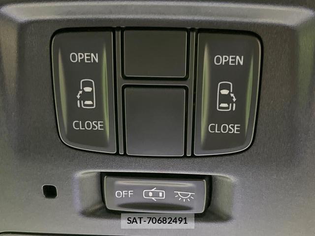 Toyota VELLFIRE 2015-06 8219081-3
