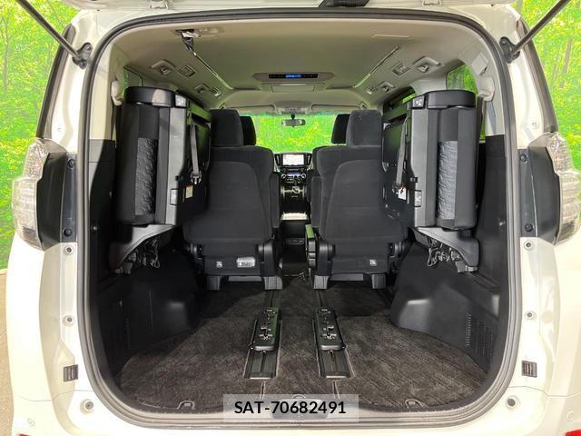 Toyota VELLFIRE 2015-06 8219081-9
