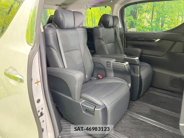 Toyota VELLFIRE 2020-01 8220130-8
