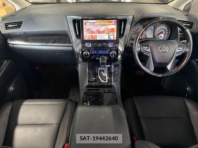 Toyota VELLFIRE 2018-09 8220648-1