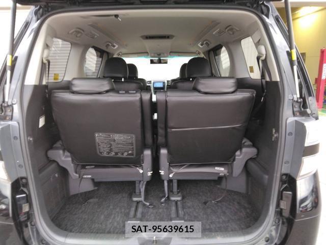 Toyota VELLFIRE 2013-06 8220904-7