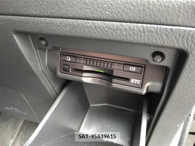 Toyota VELLFIRE 2013-06 8220904-8