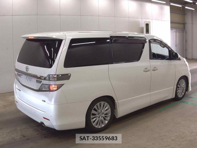 Toyota VELLFIRE 2013-12 8221452-4