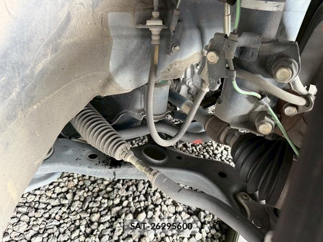 Toyota VELLFIRE 2018-10 8221472-13