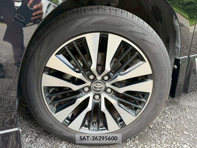 Toyota VELLFIRE 2018-10 8221472-7