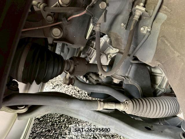 Toyota VELLFIRE 2018-10 8221472-8