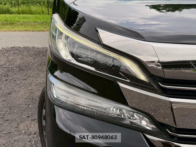Toyota VELLFIRE 2016-04 8221480-11