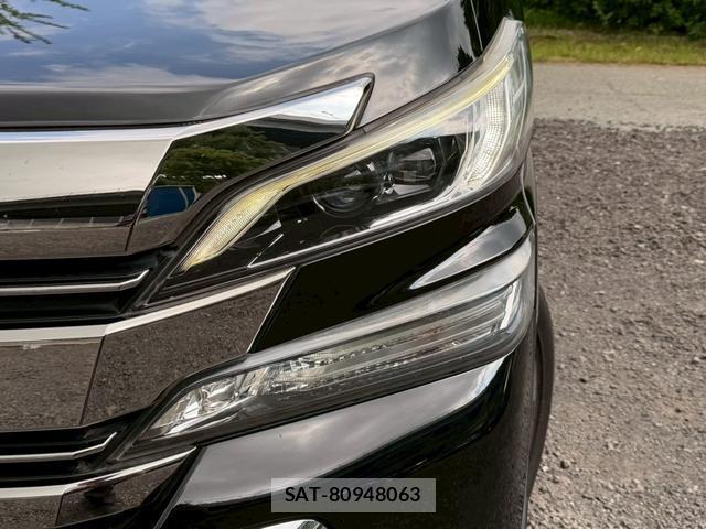 Toyota VELLFIRE 2016-04 8221480-5