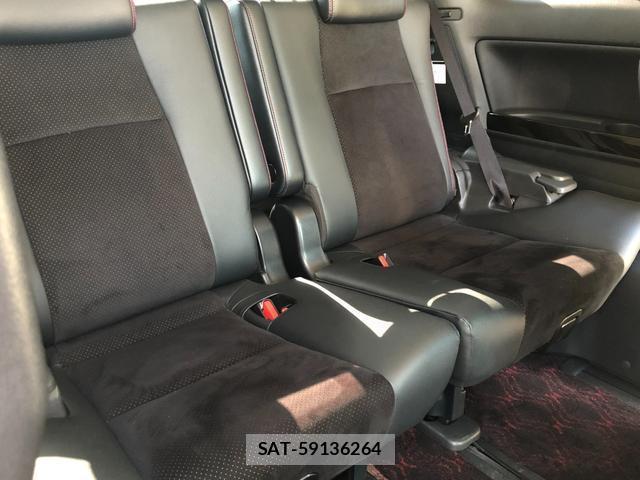 Toyota VELLFIRE 2013-09 8221832-9