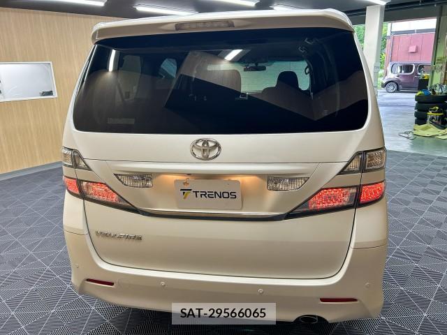 Toyota VELLFIRE 2009-08 8222520-5