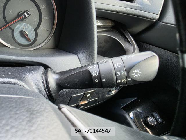 Toyota VELLFIRE 2016-02 8222905-9