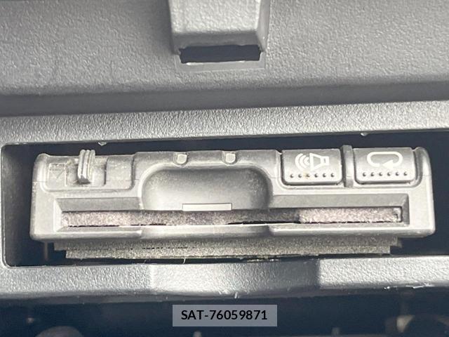 Toyota VELLFIRE 2017-05 8223086-4