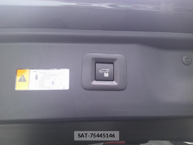 Toyota VELLFIRE 2025-01 8223236-17