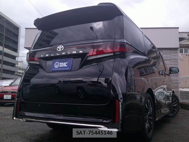 Toyota VELLFIRE 2025-01 8223236-3