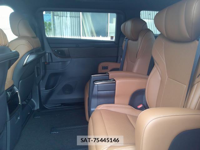 Toyota VELLFIRE 2025-01 8223236-6