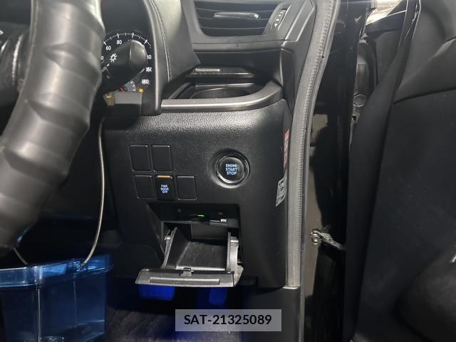 Toyota VELLFIRE 2015-05 8223627-12