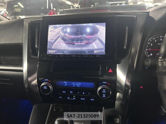 Toyota VELLFIRE 2015-05 8223627-9