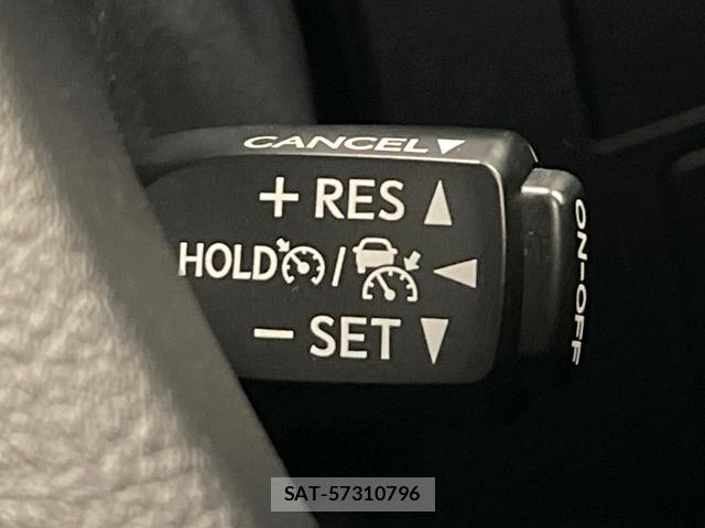 Toyota VELLFIRE 2018-02 8223970-5
