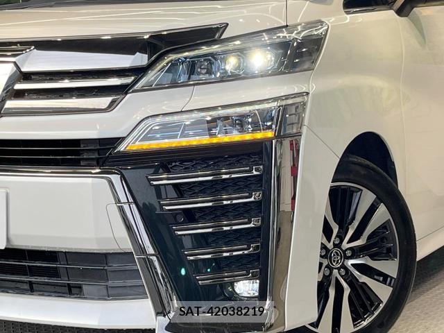 Toyota VELLFIRE 2018-07 8223988-12