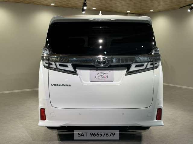 Toyota VELLFIRE 2018-04 8224144-1
