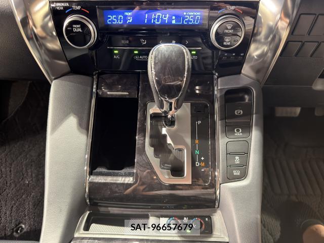 Toyota VELLFIRE 2018-04 8224144-16