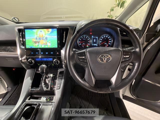 Toyota VELLFIRE 2018-04 8224144-19