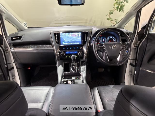 Toyota VELLFIRE 2018-04 8224144-2