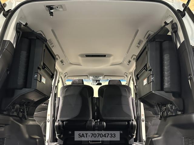 Toyota VELLFIRE 2019-09 8224146-17
