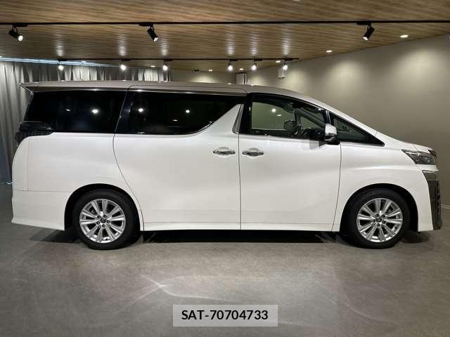 Toyota VELLFIRE 2019-09 8224146-3
