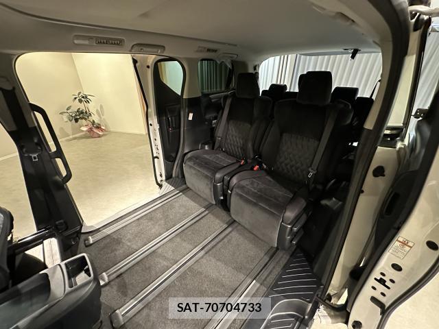Toyota VELLFIRE 2019-09 8224146-6