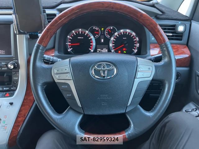 Toyota VELLFIRE 2011-01 8224385-11