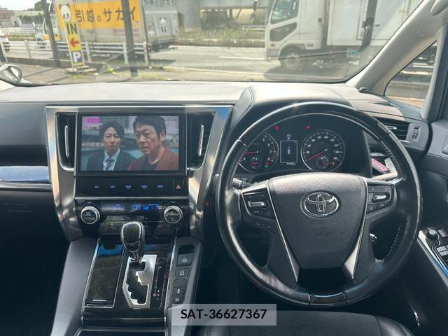 Toyota VELLFIRE 2016-11 8224446-12