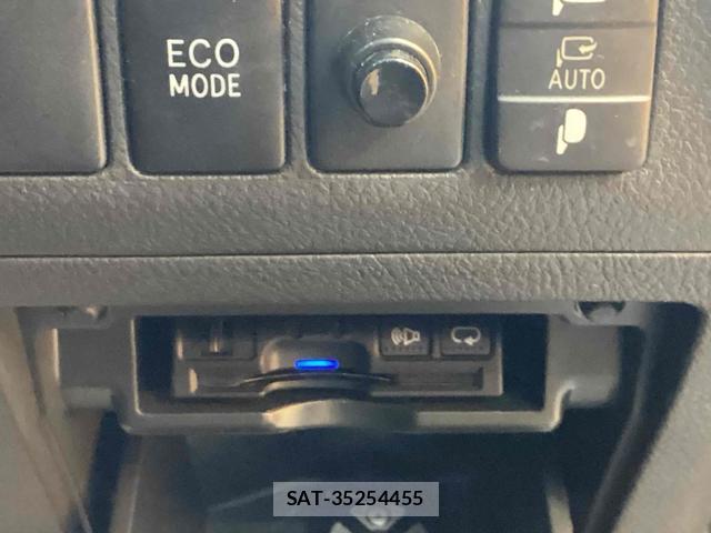 Toyota VELLFIRE 2014-09 8224564-3