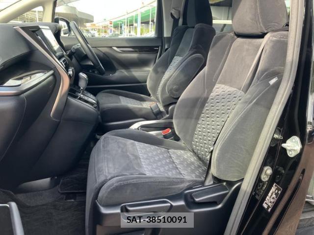 Toyota VELLFIRE 2016-09 8225187-6