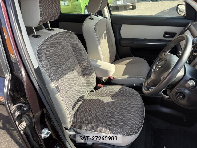 Mazda VERISA 2013-02 8220692-13