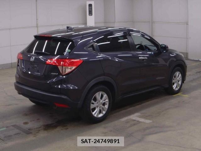 Honda VEZEL 2017-01 8216404-1