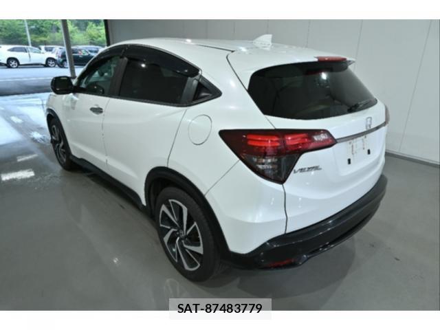 Honda VEZEL 2019-01 8216448-10