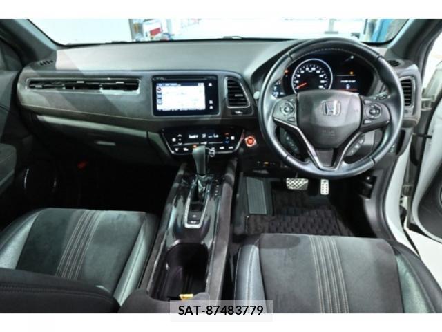 Honda VEZEL 2019-01 8216448-2
