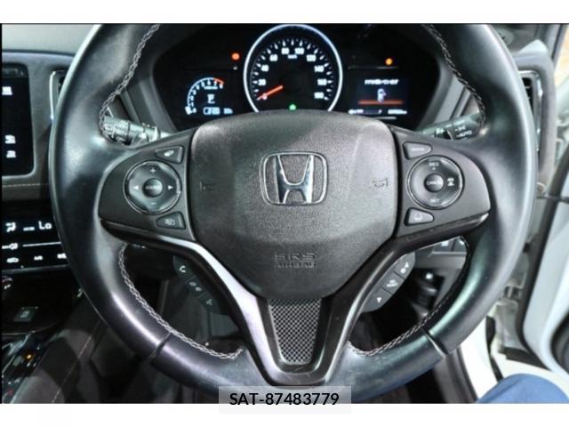 Honda VEZEL 2019-01 8216448-5