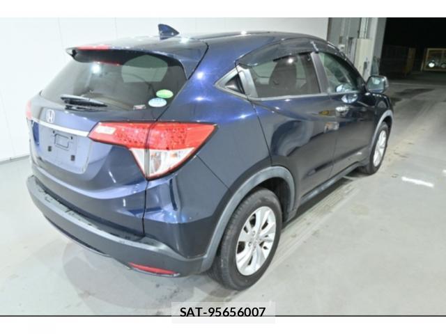 Honda VEZEL 2019-10 8216449-1